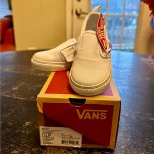 Brand New Baby/ Toddler White Vans Slip On Size 7